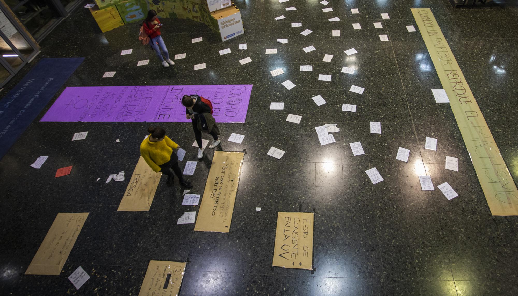 Encierro en la Universitat València contra violencia machista.